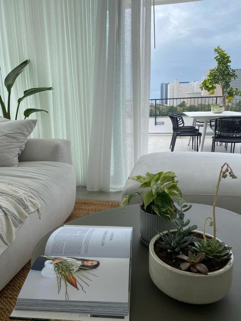 Hakerem New Luxury 3 Rooms Apartments And 2 Rooms Penthaus Тель-Авів Екстер'єр фото