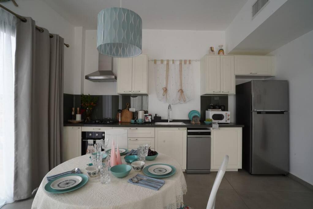 Hakerem New Luxury 3 Rooms Apartments And 2 Rooms Penthaus Тель-Авів Екстер'єр фото