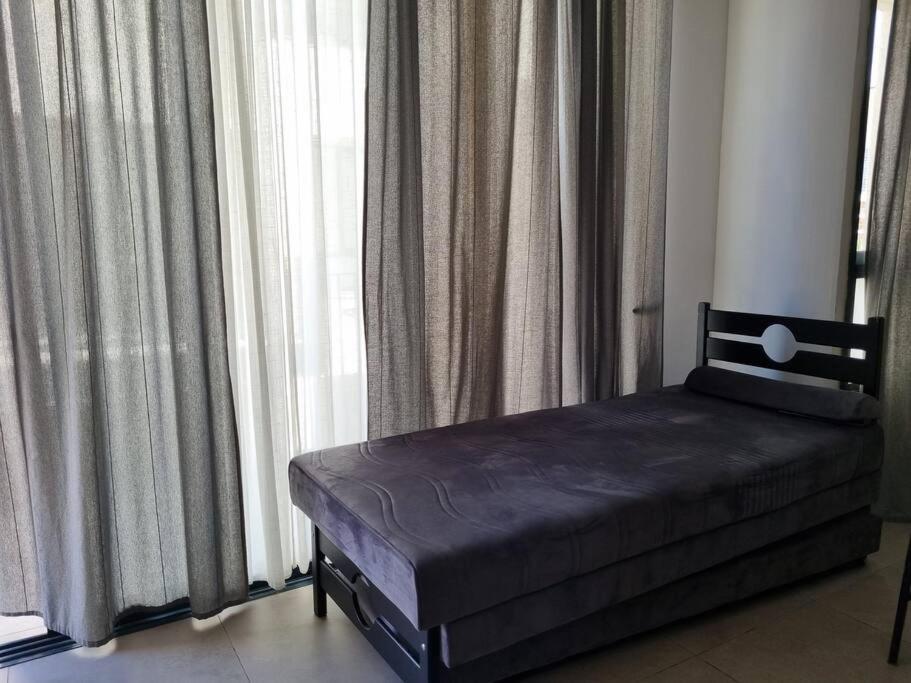 Hakerem New Luxury 3 Rooms Apartments And 2 Rooms Penthaus Тель-Авів Екстер'єр фото