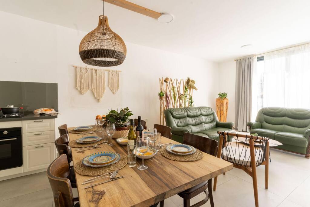 Hakerem New Luxury 3 Rooms Apartments And 2 Rooms Penthaus Тель-Авів Екстер'єр фото