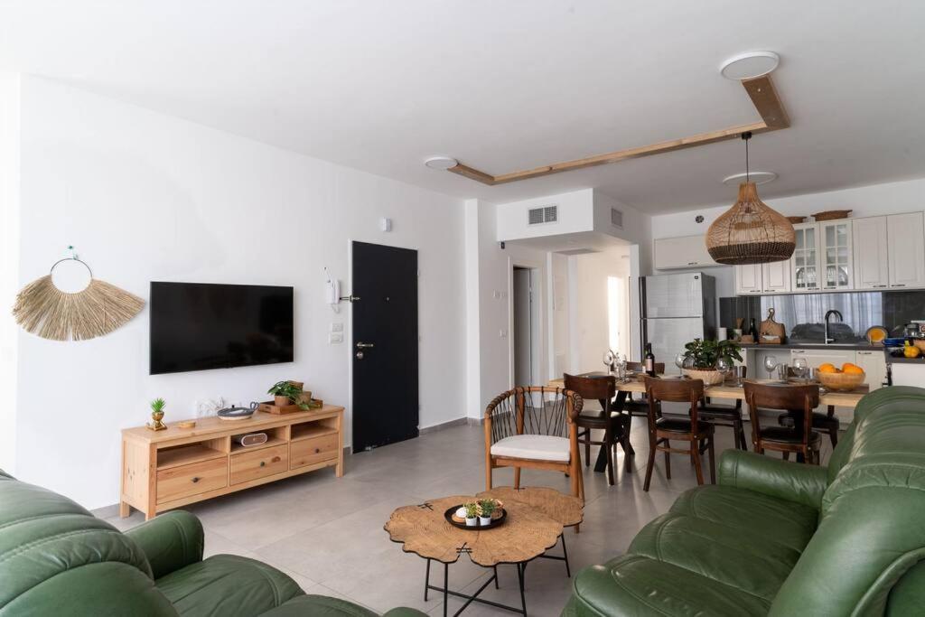 Hakerem New Luxury 3 Rooms Apartments And 2 Rooms Penthaus Тель-Авів Екстер'єр фото